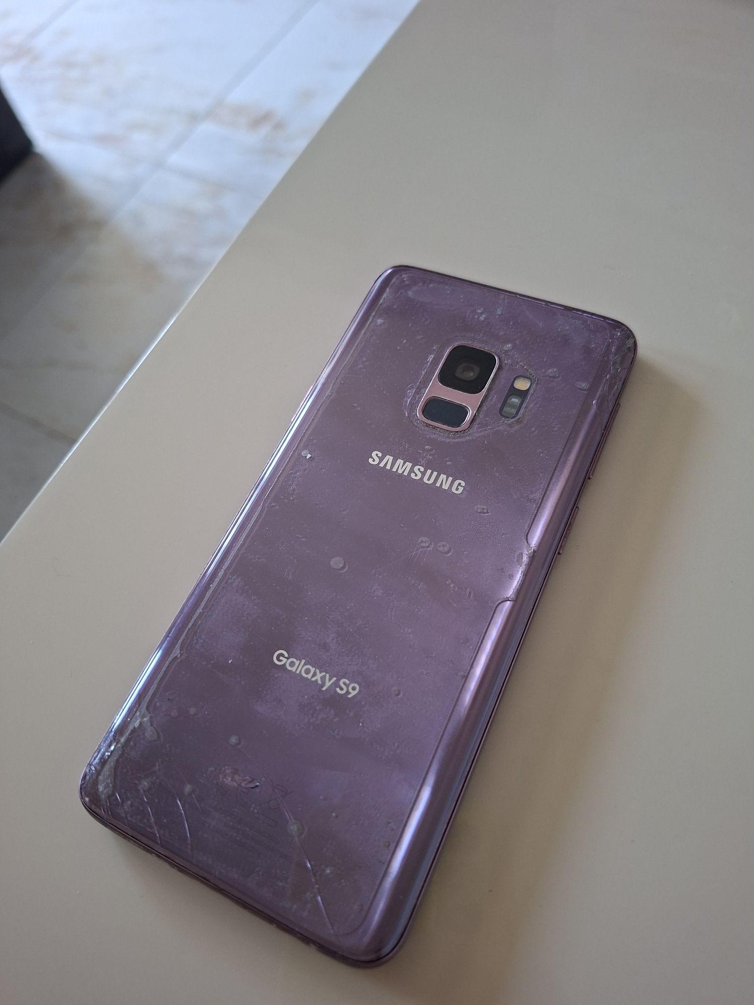 Samsung s10 + Samsung s9 + Honor 8 light