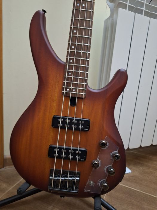 Бас китара Yamaha trbx 504
