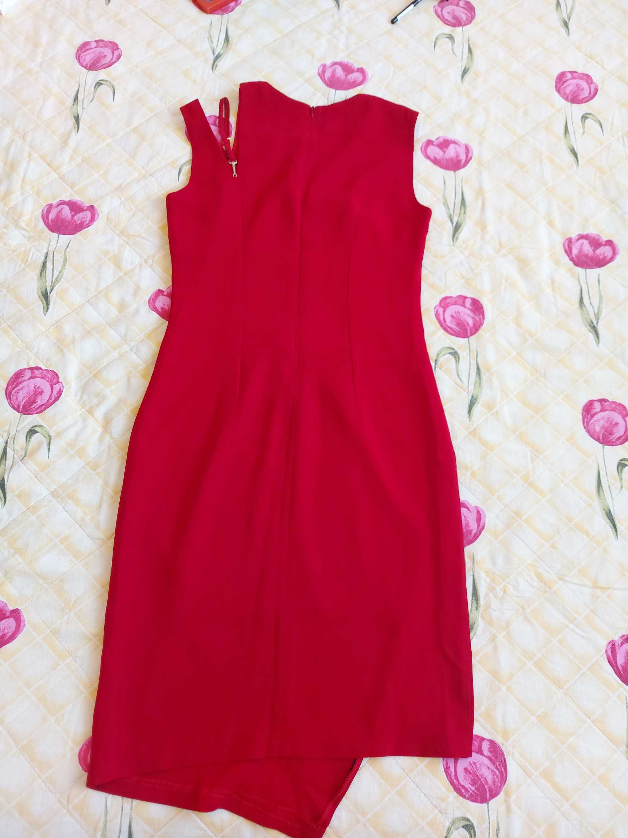 Червена официална рокля, размер S