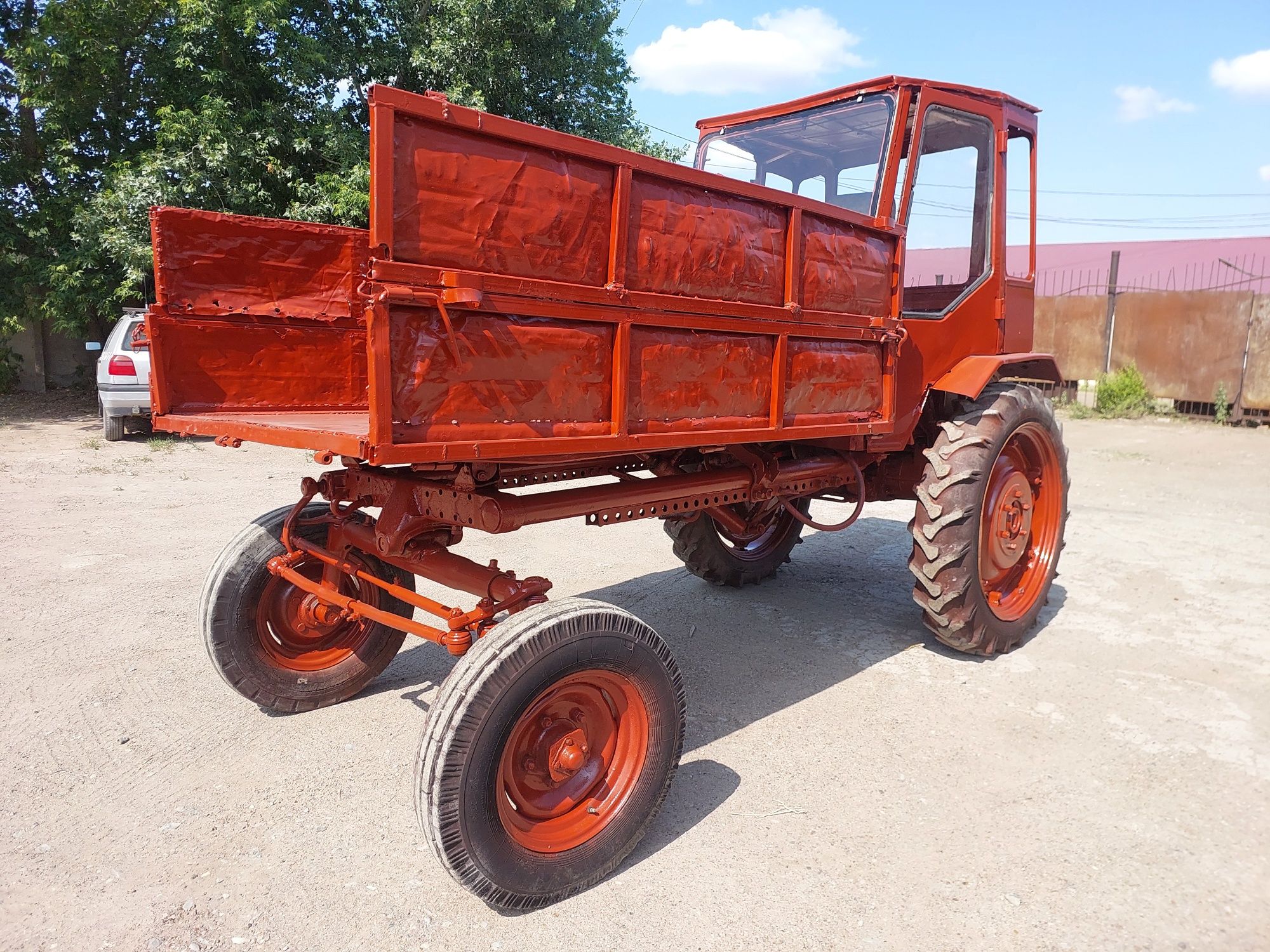 Продам трактор Т-16