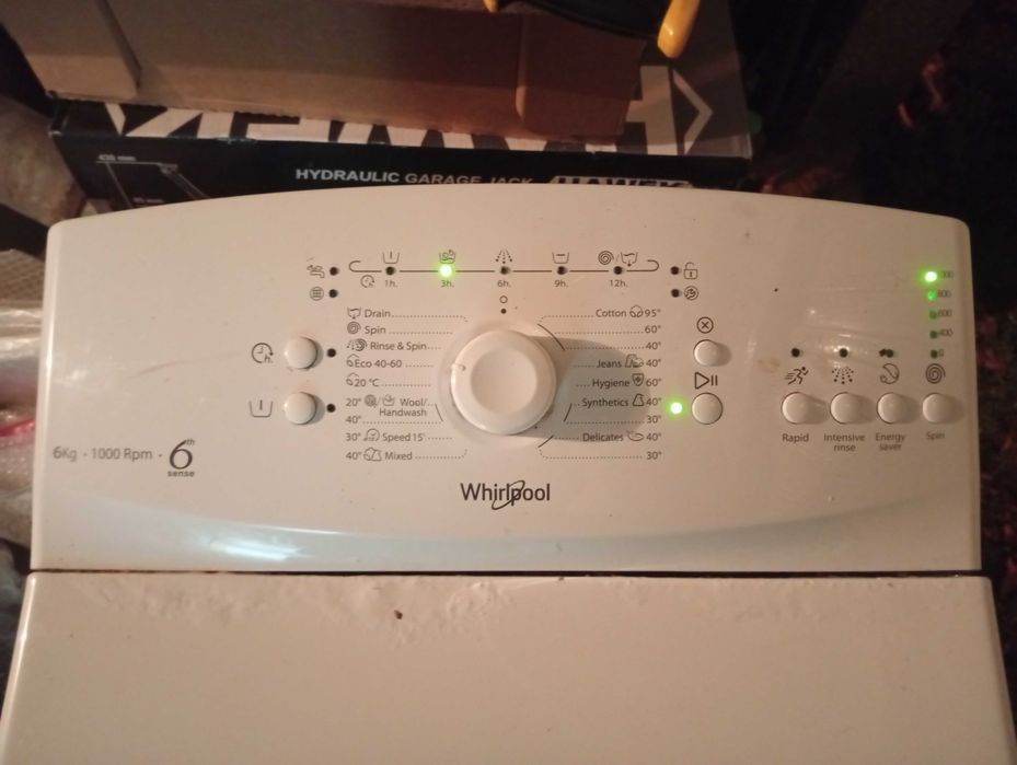 Пералня Worlpool на части