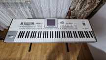 Vând Korg PA2xPro