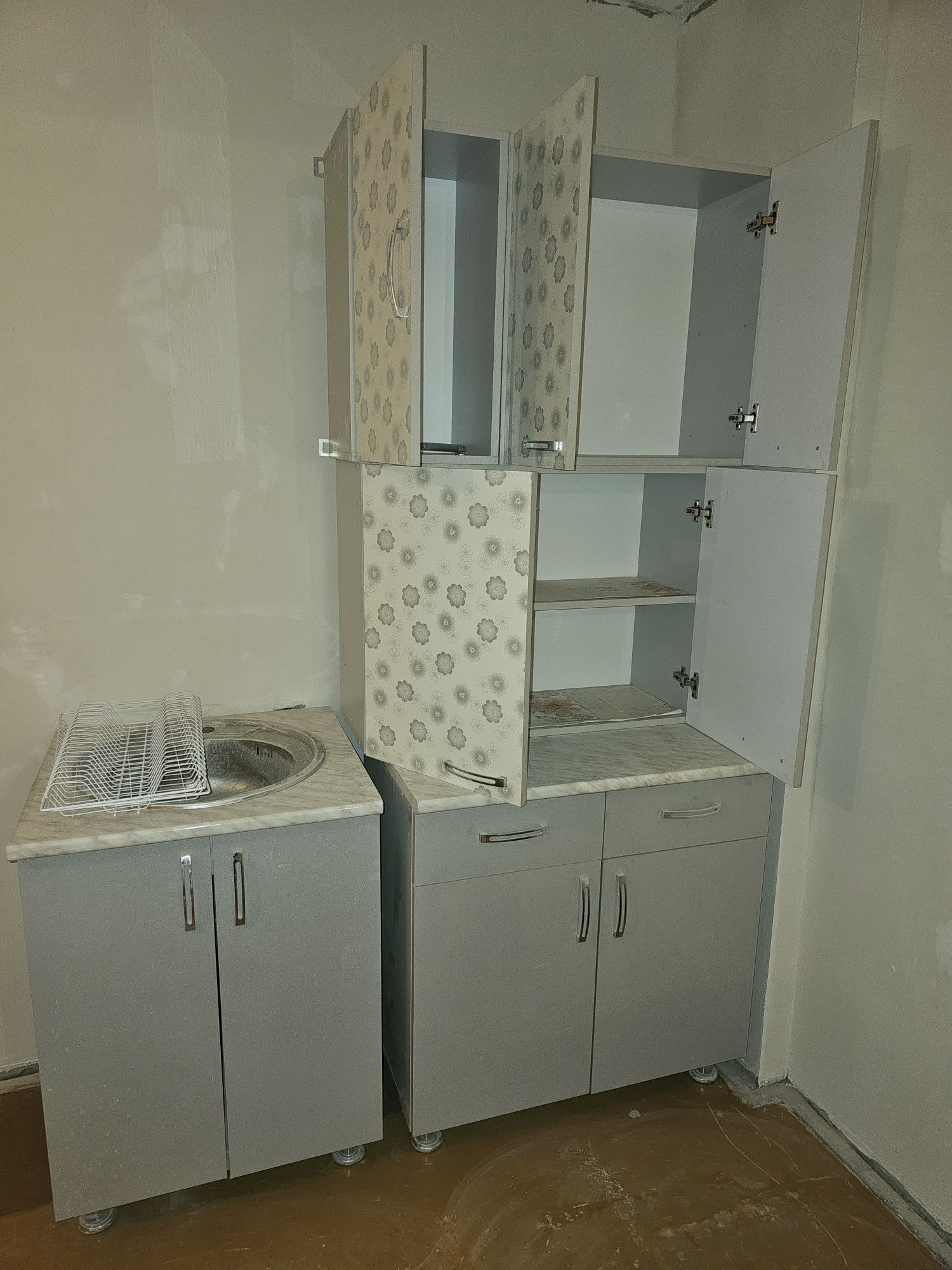 Продаётся кухонный гарнитур