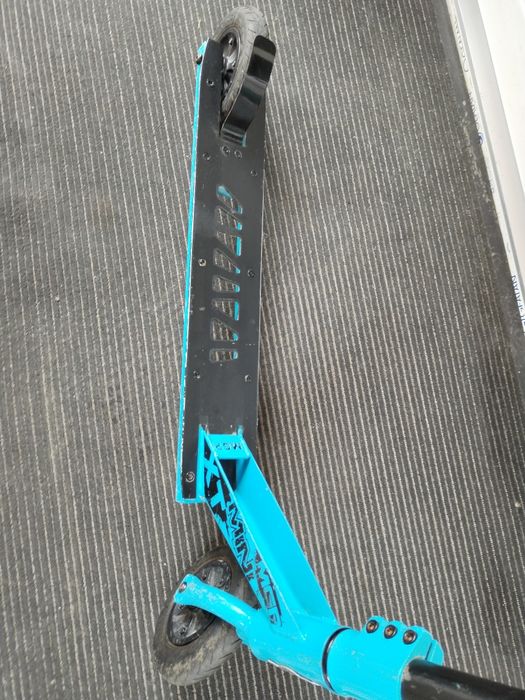 TROTINETA MADD MGP DIRT XT Terrain freestyle scooter