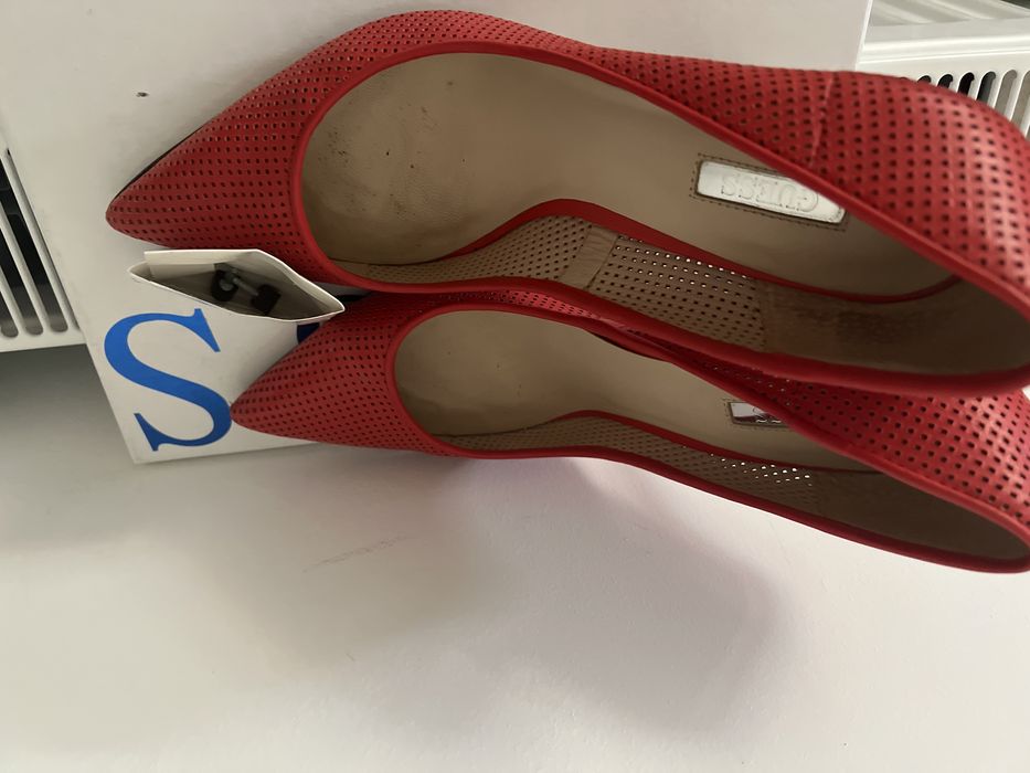 Pantofi Guess eleganti