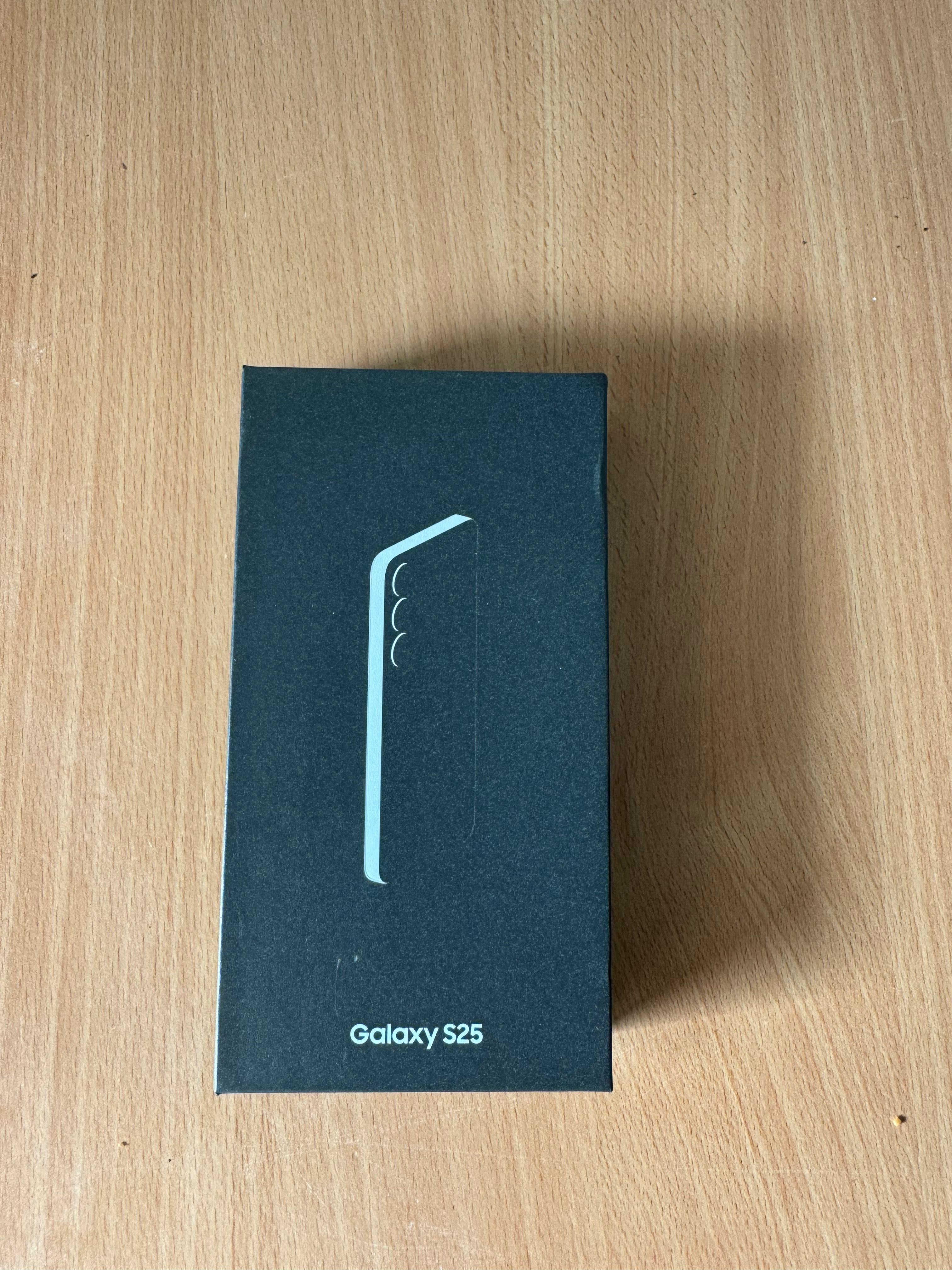 Vand Samsung Galaxy S25 5G 256gb , libere de retea ,