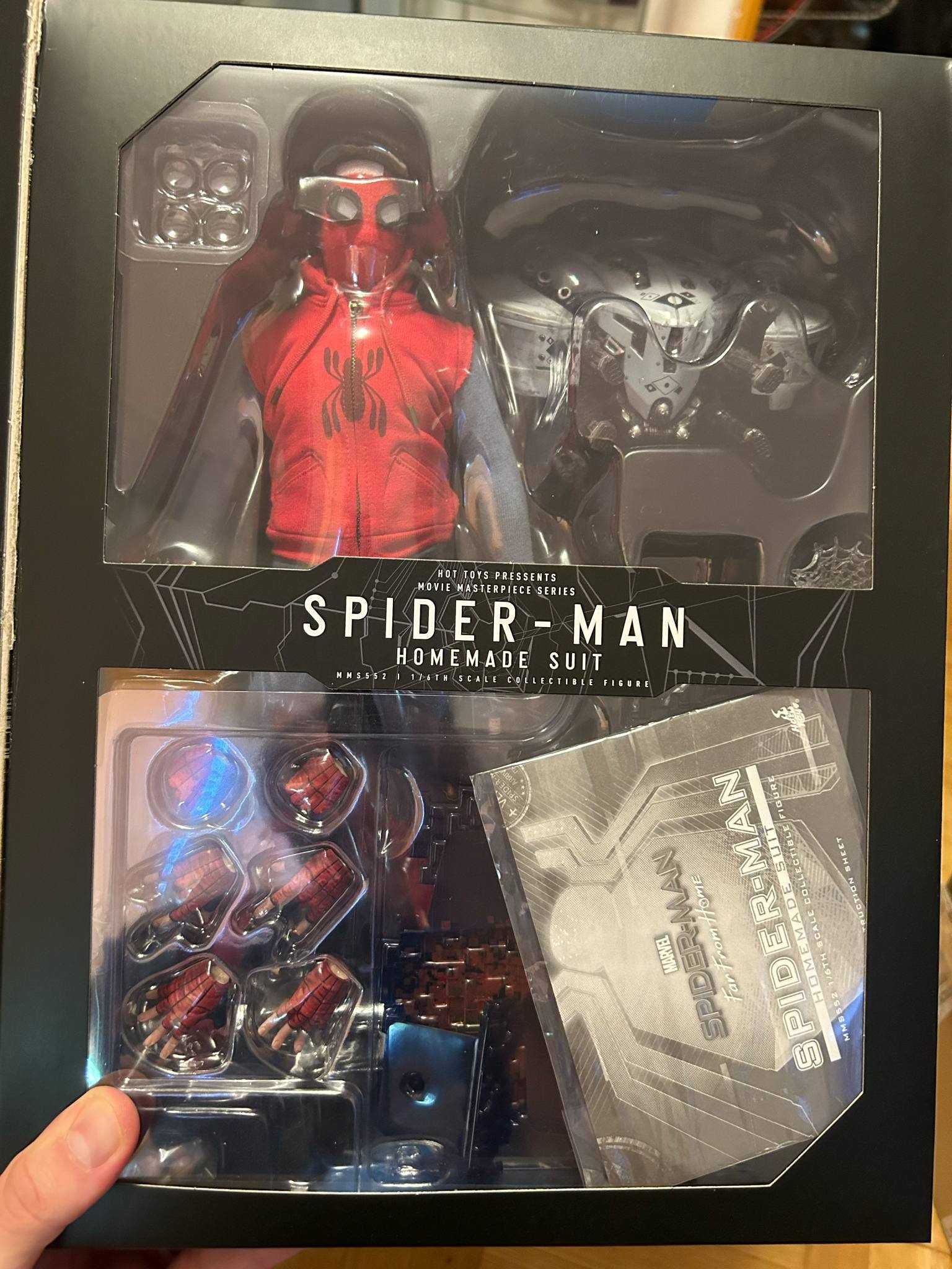 Hot Toys Spiderman Home Made Suit 1/6