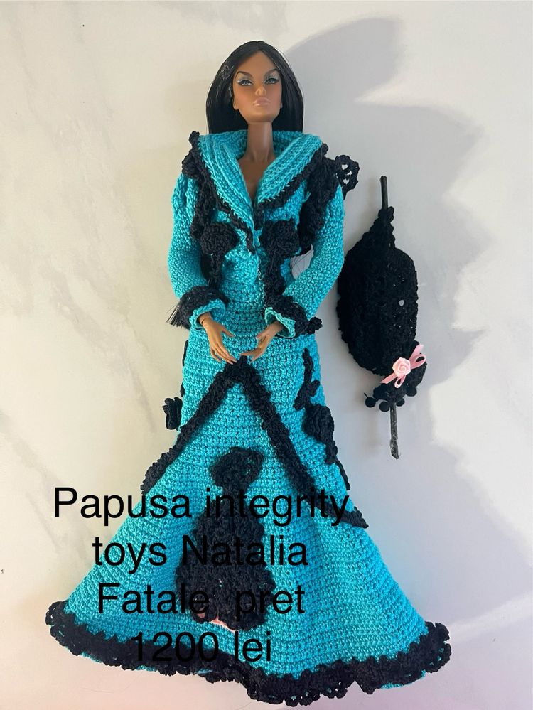 Papusa integrity toys Natalia Fatale