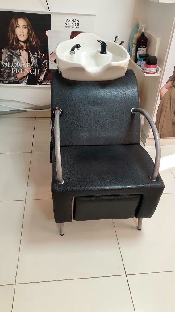 Mobilier salon de înfrumusețare Maletti