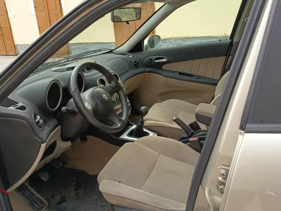 Vând Alfa Romeo 156 an 2005 1.9 jdm 115 cai Acte la zi proprietar