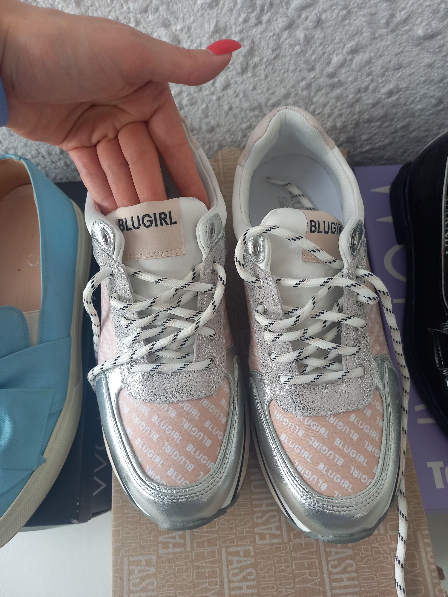 Обувки BLUGIRL и Joop