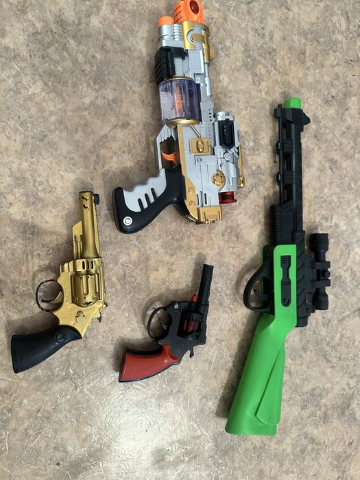 Пистолеты детские все за 700