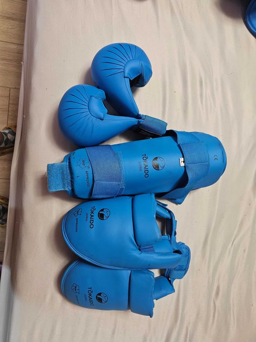 Протектори за карате Tokaido, Adidas