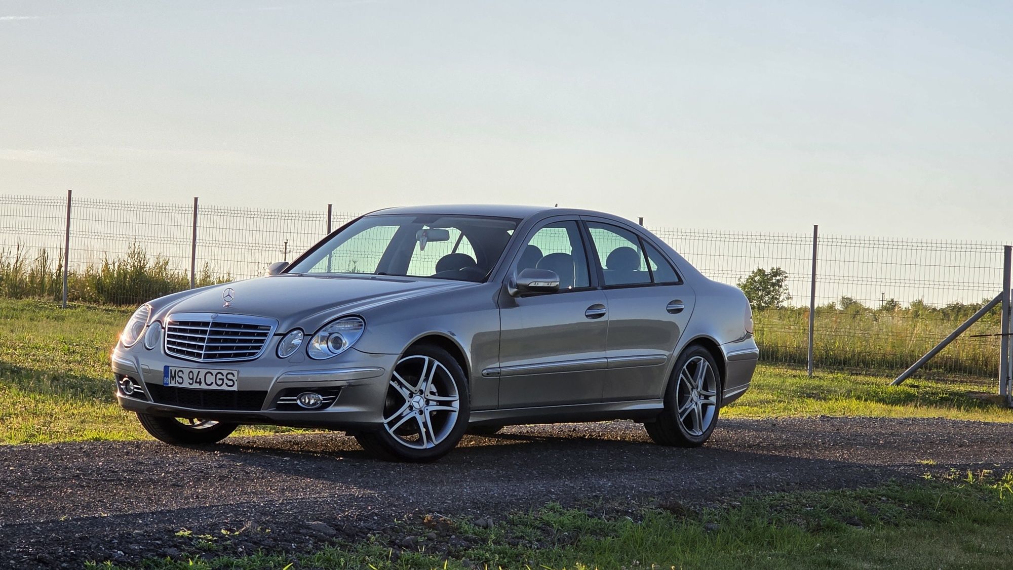 Mercedes benz e280 w211