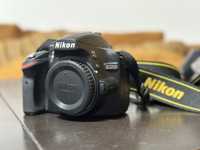 Фотоапарат Nikon D3200 с обектив Nikkor 35mm