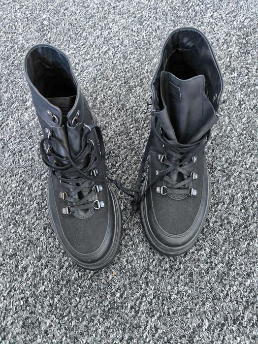 Barbour McGuinness боти