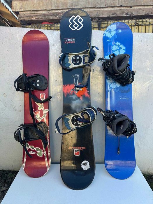 Plăci Snowboard cu prinderi + booti mărimea 41 – Prețuri avantajoase