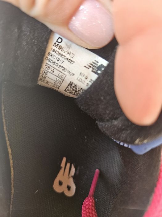 Vand adidasi new balance