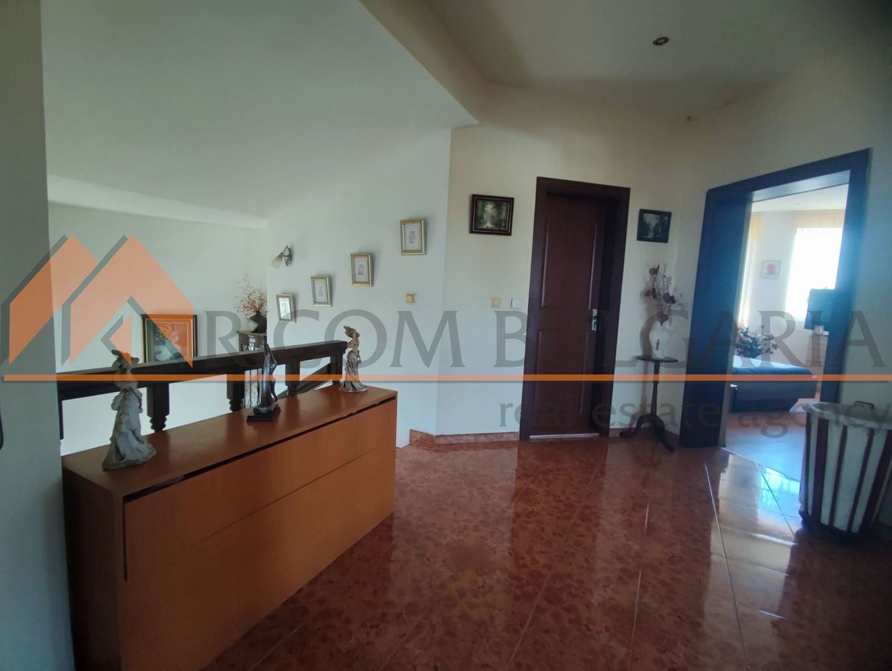 Продава се Къща в с. Китка, Област Варна - 290 кв.м за 776 €/кв.м - Снимка #11