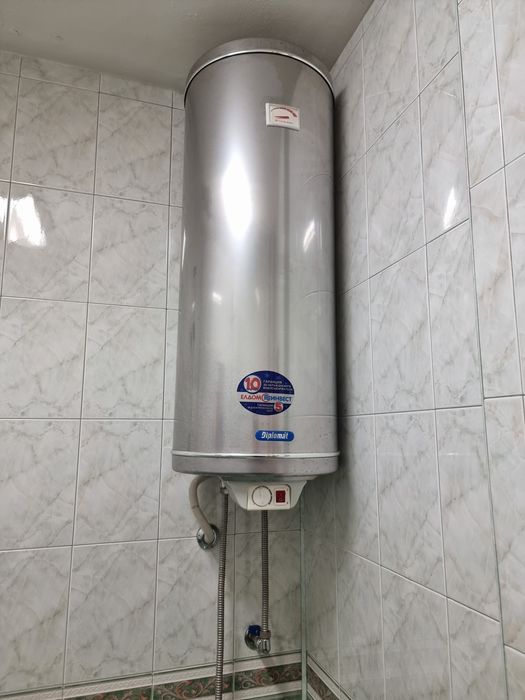 Продава се Четиристаен апартамент в Плевен, Идеален център - 106 кв.м за 1406 €/кв.м - Снимка #9