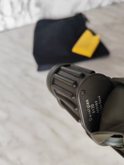 Binoclu militar Hensoldt