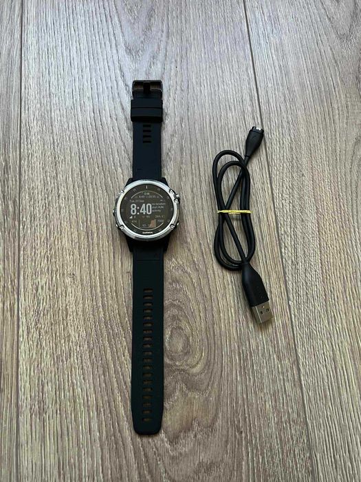 Ceas smartwatch Garmin Fenix 5 Plus, HR, GPS, Silver, Silicone Black