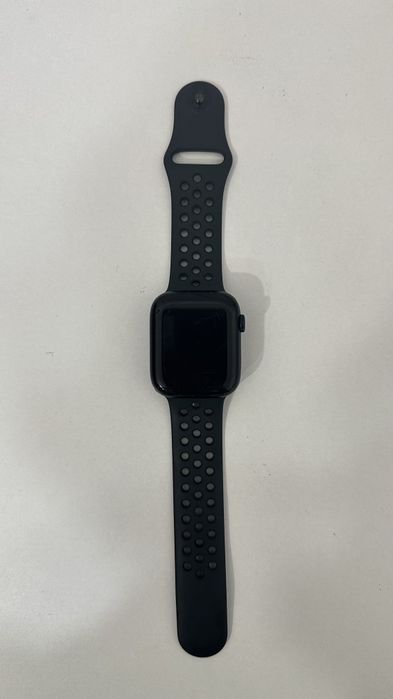 Apple Watch Series 7 Nike Edition 45mm (Wi-Fi)