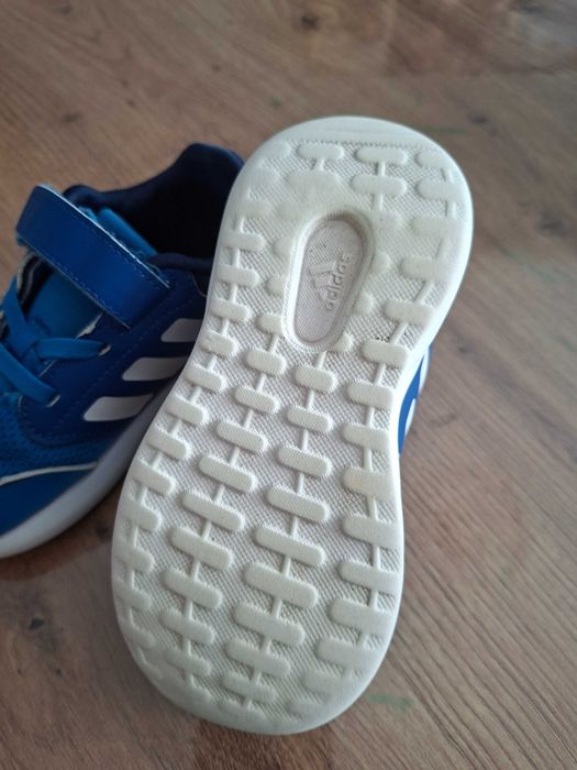 Детски маратонки 24 ном адидас