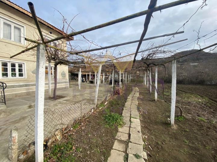 Продава се Къща в Девня - 124 кв.м за 525 €/кв.м - Снимка #7