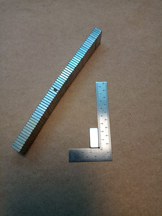 Lot peste 50 magneți 25x10x2