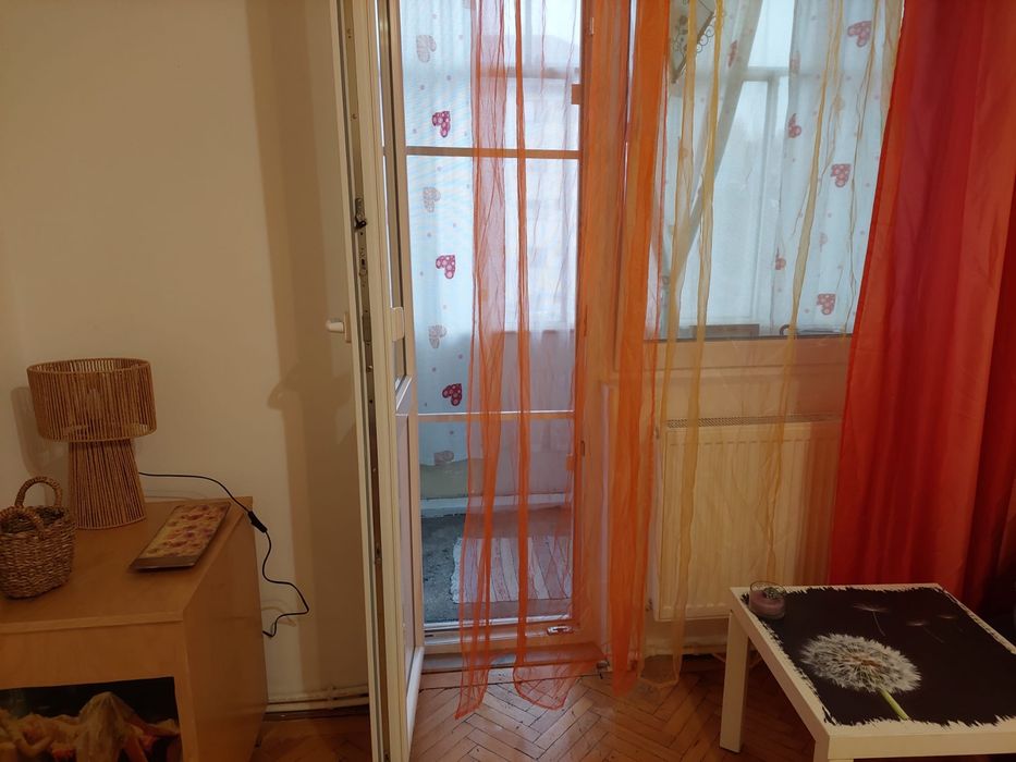 Ap 3 camere de inchiriat