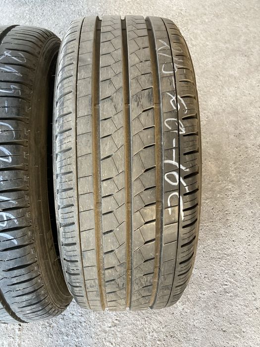 Гуми за бус 215-60-16 C