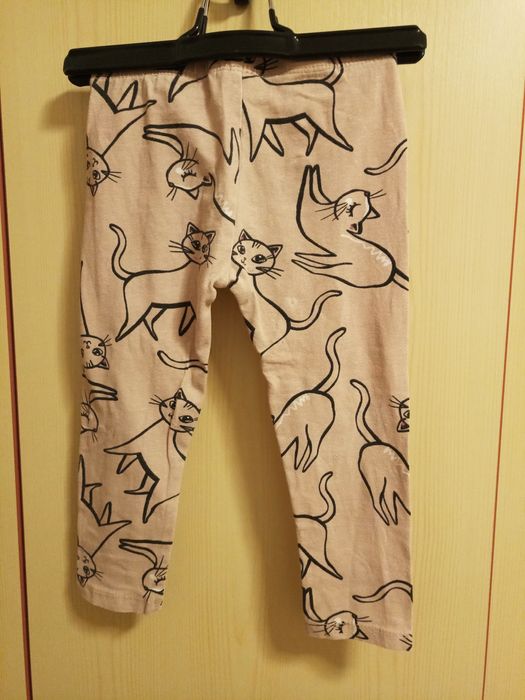3 pantalonași pt.fete(18-24 luni-92 cm)-2- Socute și 1-Zara(