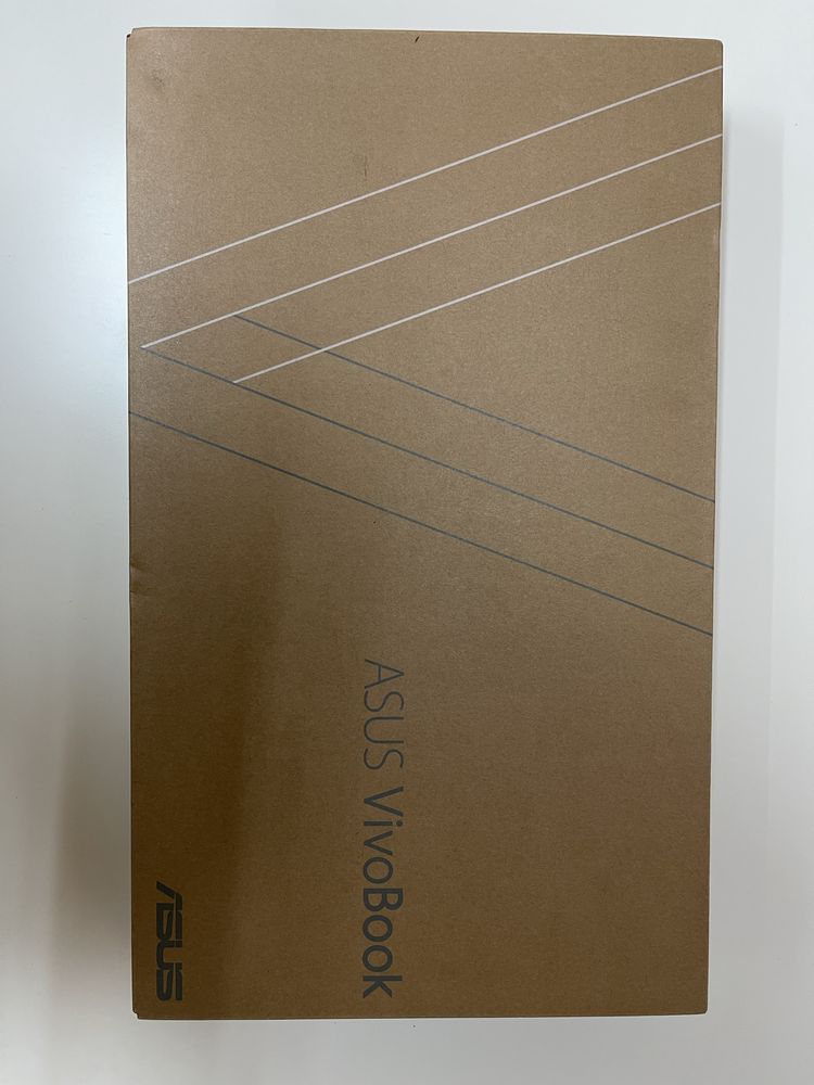 Asus ViviBook,17,3’’,HD+,8GB DDR4, 512SSD, silver