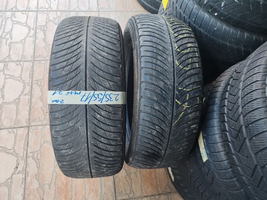 Vând cauciucuri 235/55/17 M+S 2 buc imp Germania