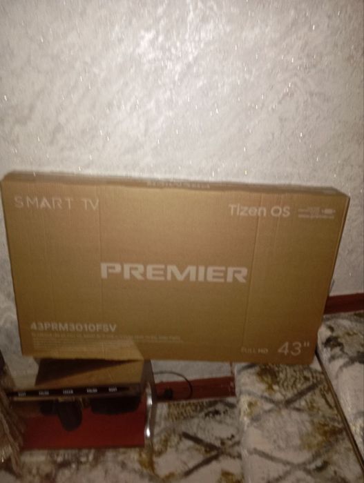Televizor yengi upakovka Premier43talismart tv