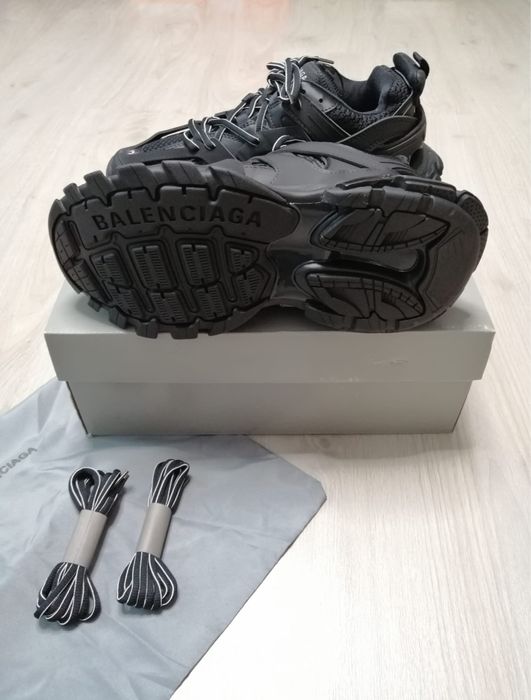 Balenciaga Track Black