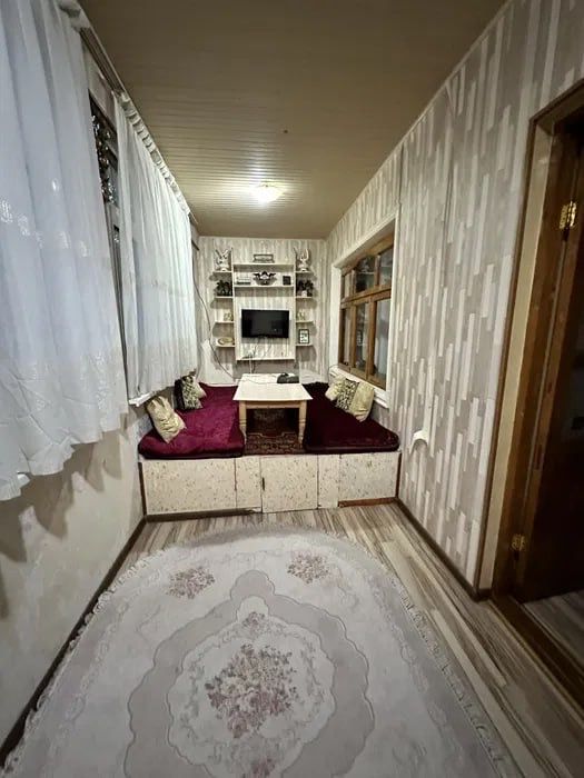 Карасу 3 ориентир базарчик 3/3/5 с ремонтом срочно - балкон 2х6