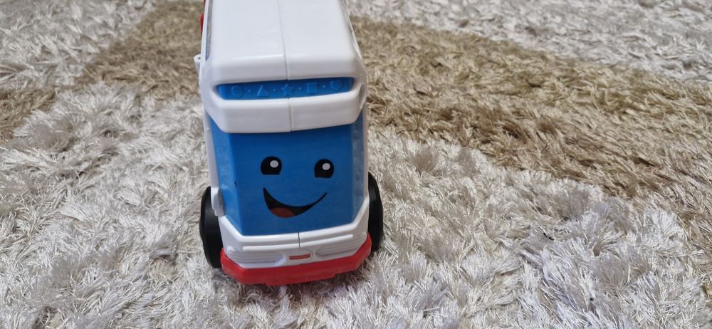 Autobuz cu lumini si sunete