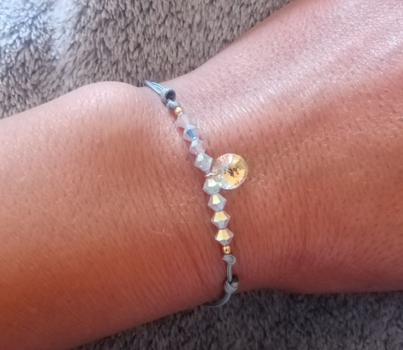 Гривна с кристали