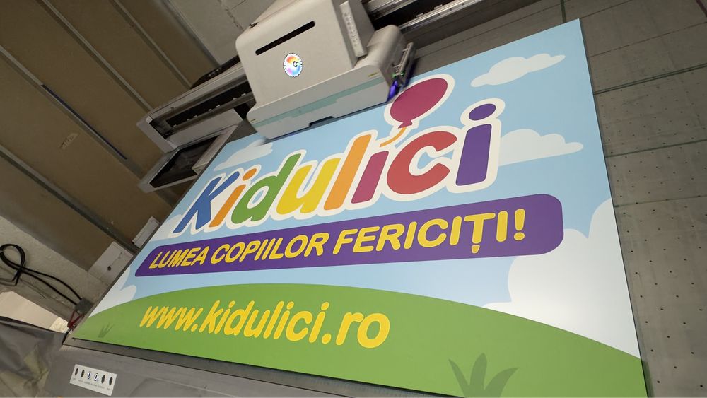 Bannere banere benere stikere autocolant casete luminoase print placi