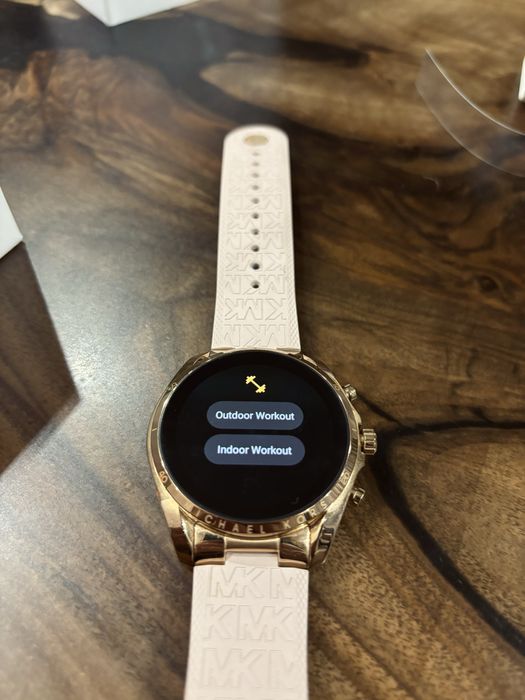 Michael Kors Smart Watch - Gen 6 Bradshaw
