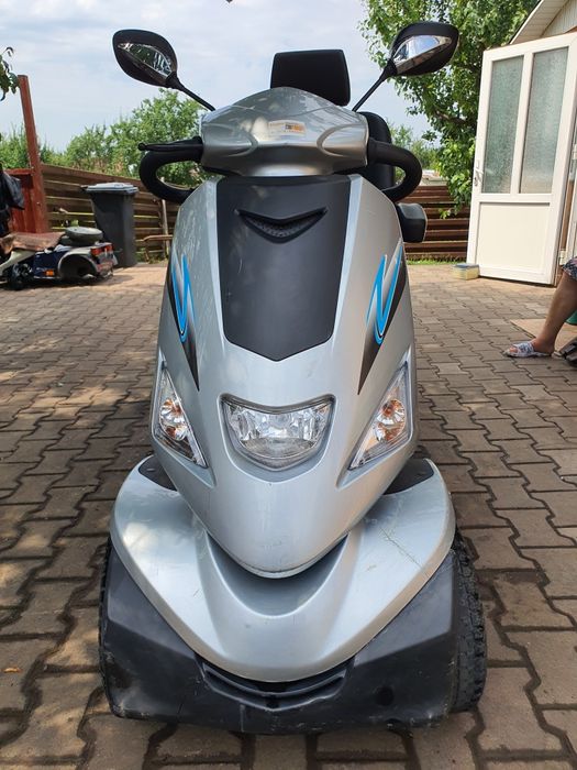 Scooter electric destinat persoanelor cu dizabilitati,batrani