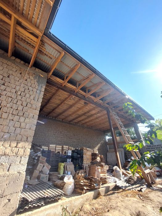 uy uchastka sotiladi sogdiana bovligdan ichkarida