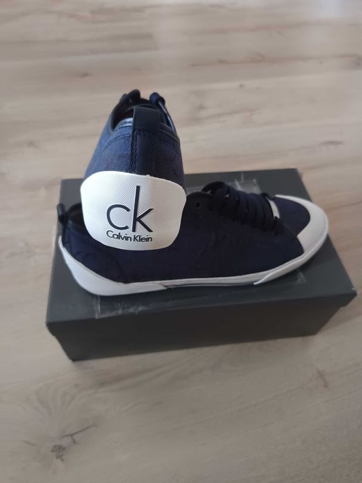 Tenesi Calvin klein originali 44