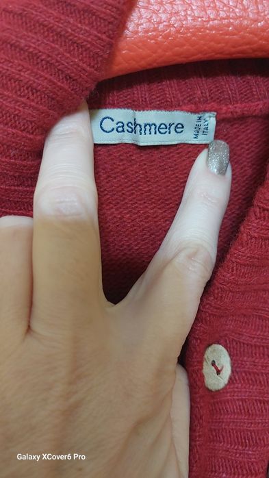 Мъжки пуловер Cashmere.30%кашмир, 20%коприна,  50% вълна. Размер М