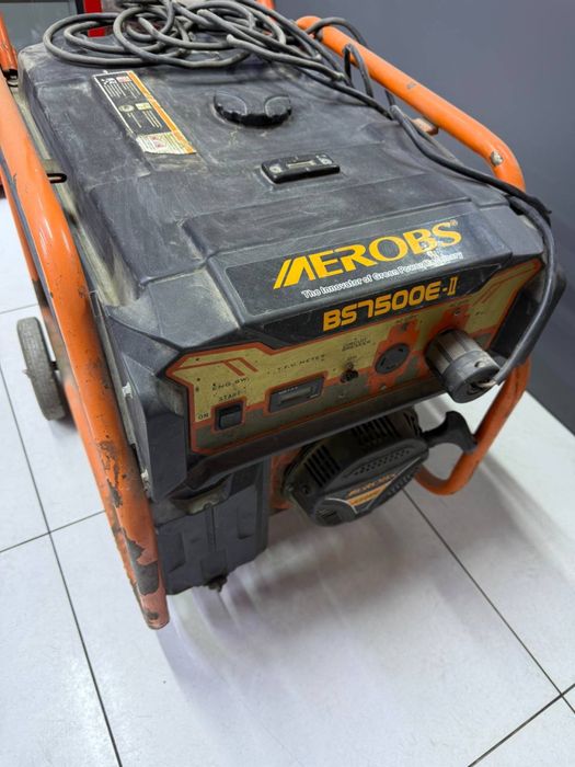 Движок сотилади холати зур 7000 клаватли