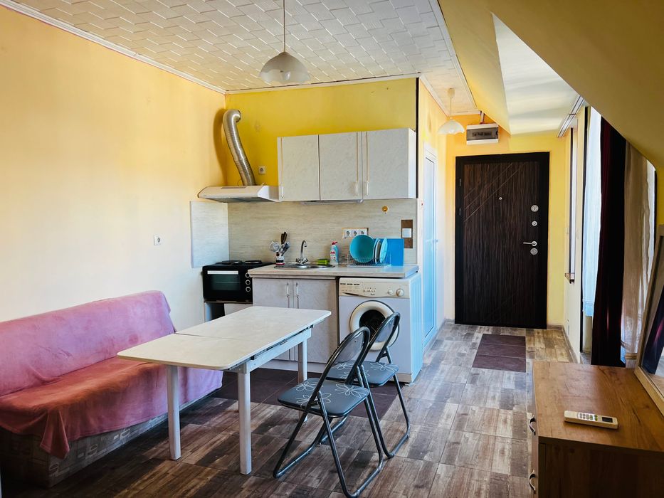 Дава се под наем Едностаен апартамент в Варна, Левски - 37 кв.м за 229.5 € - Снимка #2