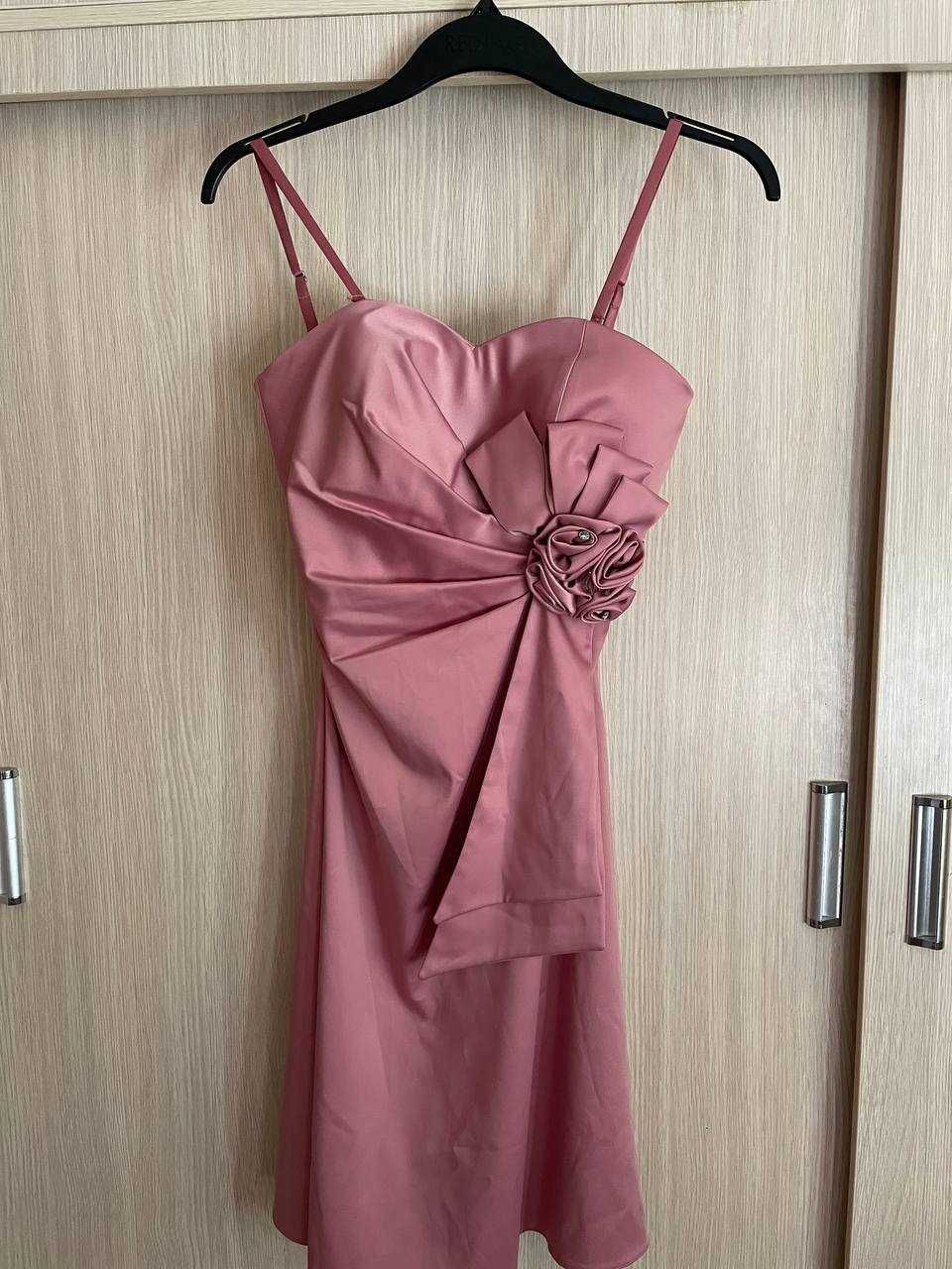 Платье для девушки