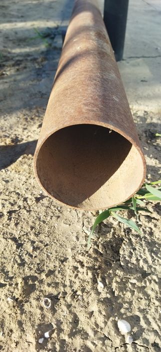 Продам трубу диаметром 100 без шовная  длина 10 метр